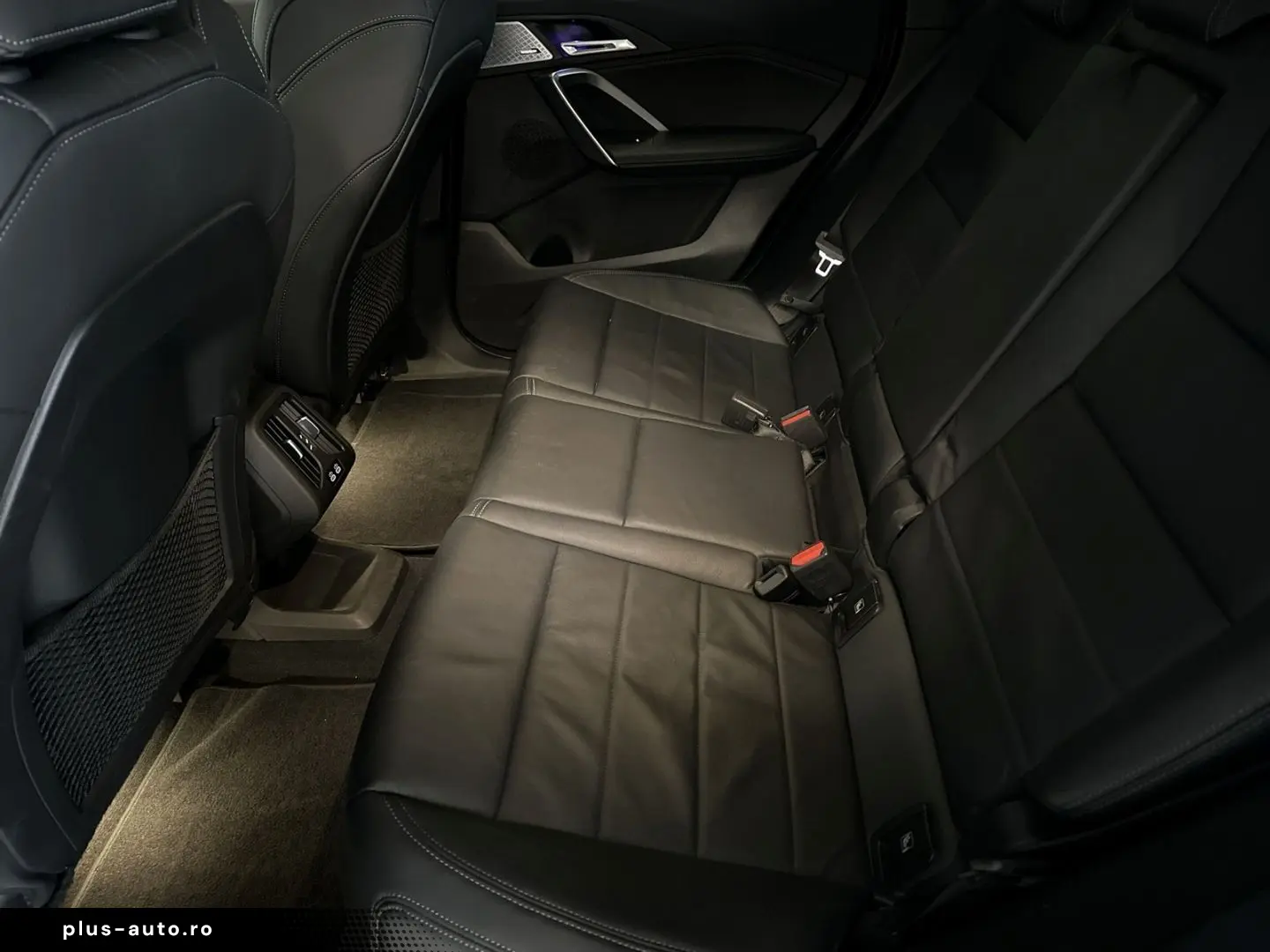 BMW iX1 xDrive30 PANO ACC 360 LederSportstz HUD H&K