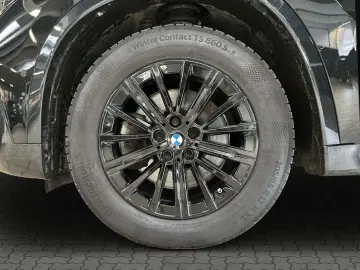 BMW iX1 xDrive30 PANO ACC 360 LederSportstz HUD H&K
