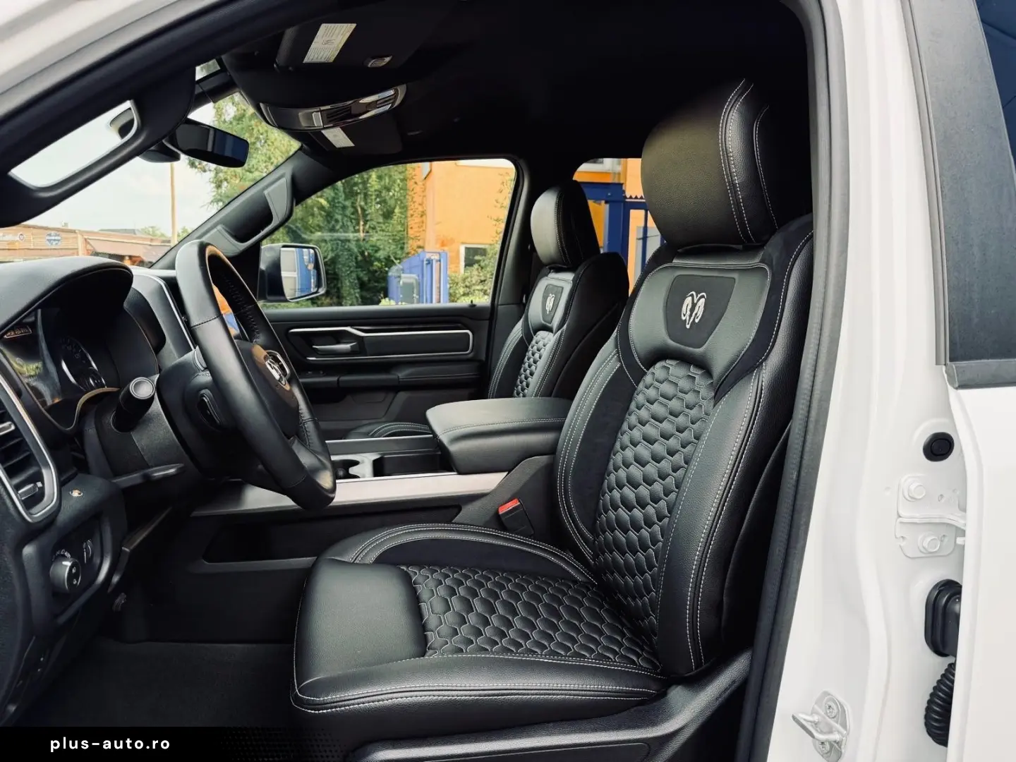 DODGE V8 OFFROAD LIFT BÜGEL LED 4X4 NAVI AHK GARANTIE