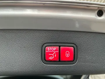 MERCEDES-BENZ GLC 300 4M AMG PREMIUM   DISTRONIC-PAN&hellip;