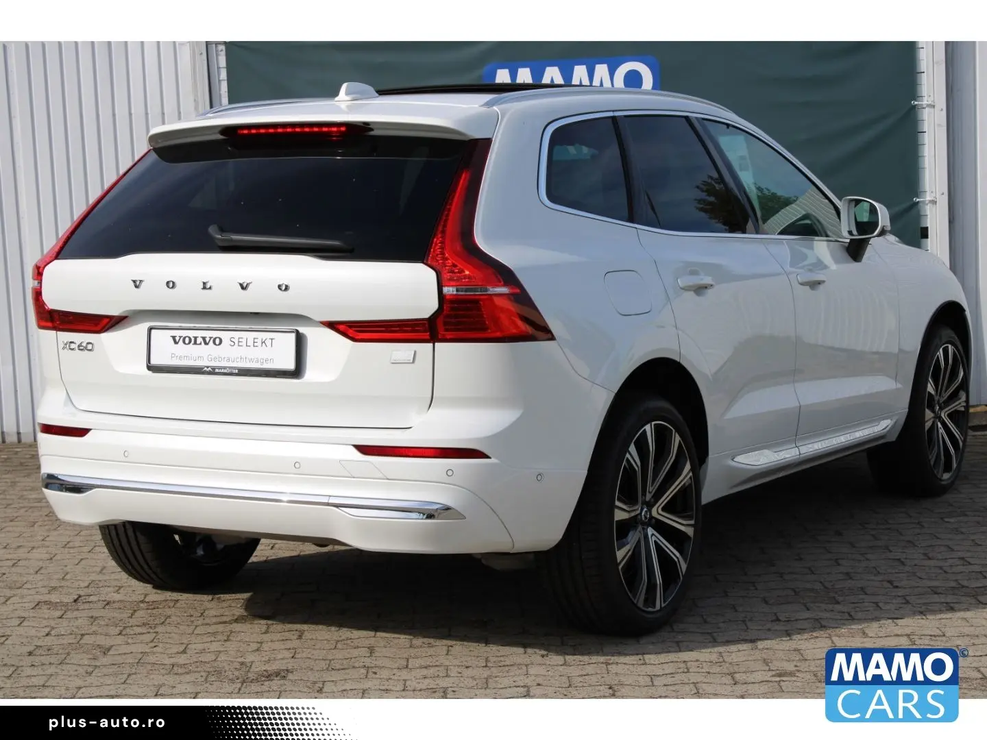 VOLVO XC60 T8 AWD Plus Bright Recharge 360CAM ACC PANO