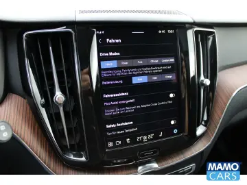 VOLVO XC60 T8 AWD Plus Bright Recharge 360CAM ACC PANO