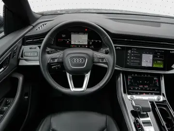 AUDI Q8 50 TDI quattro S line AHK HuD Air Pano 360