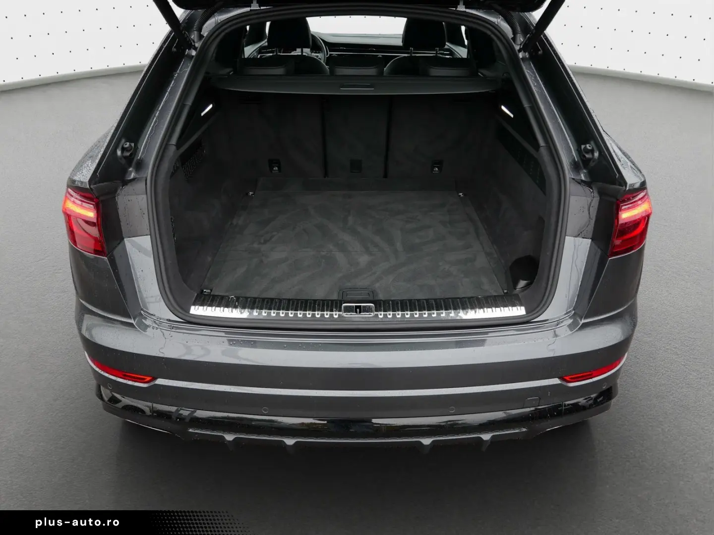 AUDI Q8 50 TDI quattro S line AHK HuD Air Pano 360