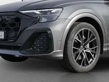 AUDI Q8 50 TDI quattro S line AHK HuD Air Pano 360