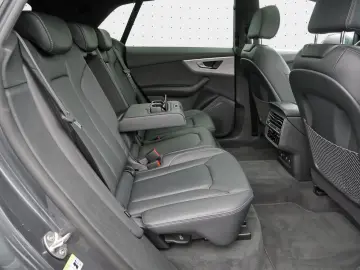AUDI Q8 50 TDI quattro S line AHK HuD Air Pano 360