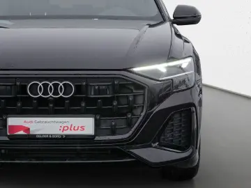 AUDI Q8 50 TDI qu. AHK Matrix Panorama Air HuD Sound