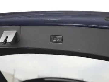 AUDI Q8 50 TDI quattro S line LM22 HD Matrix HuD AHK