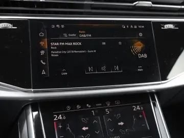 AUDI Q8 50 TDI quattro S line LM22 HD Matrix HuD AHK