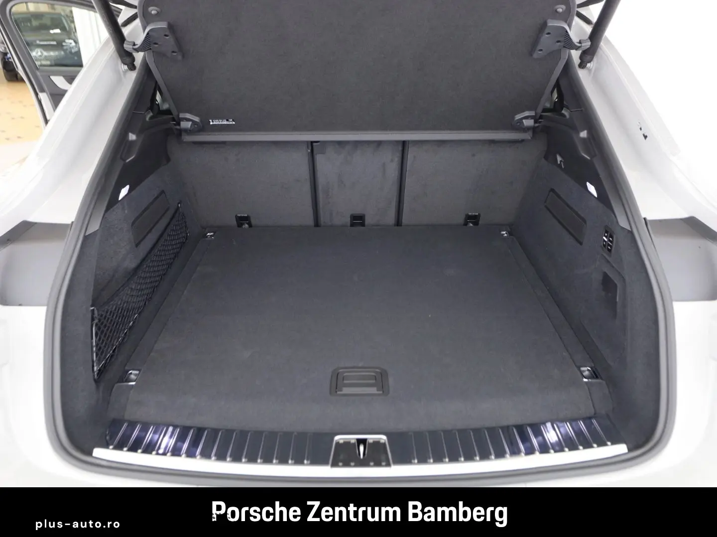 PORSCHE Cayenne E-Hybrid Co.  Matrix  BOSE  Sport Design