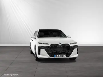 BMW 740d xDrive M Sport Pro AHK Standhzg. B&W