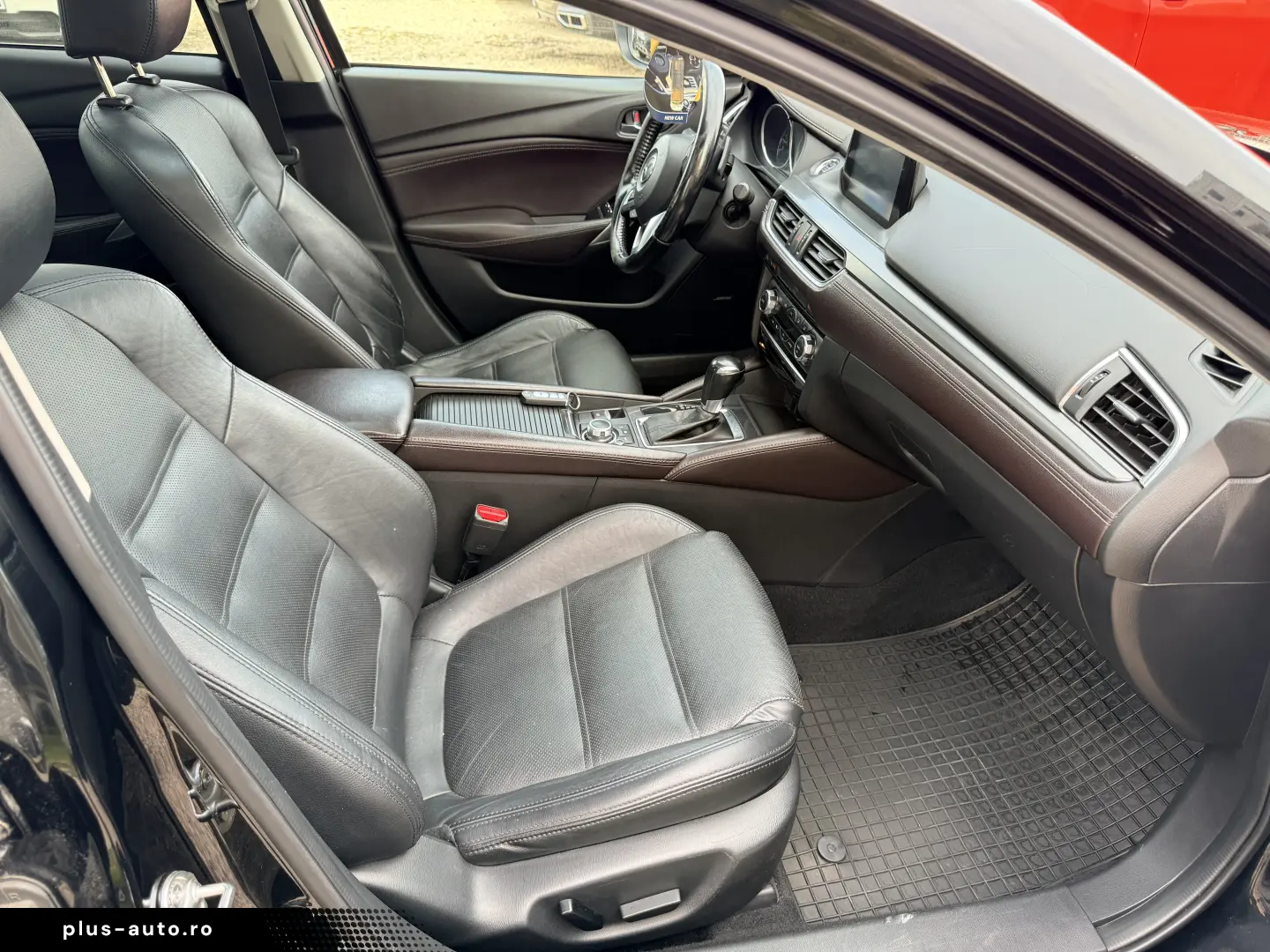 8000e avans 6000e în 3 luni