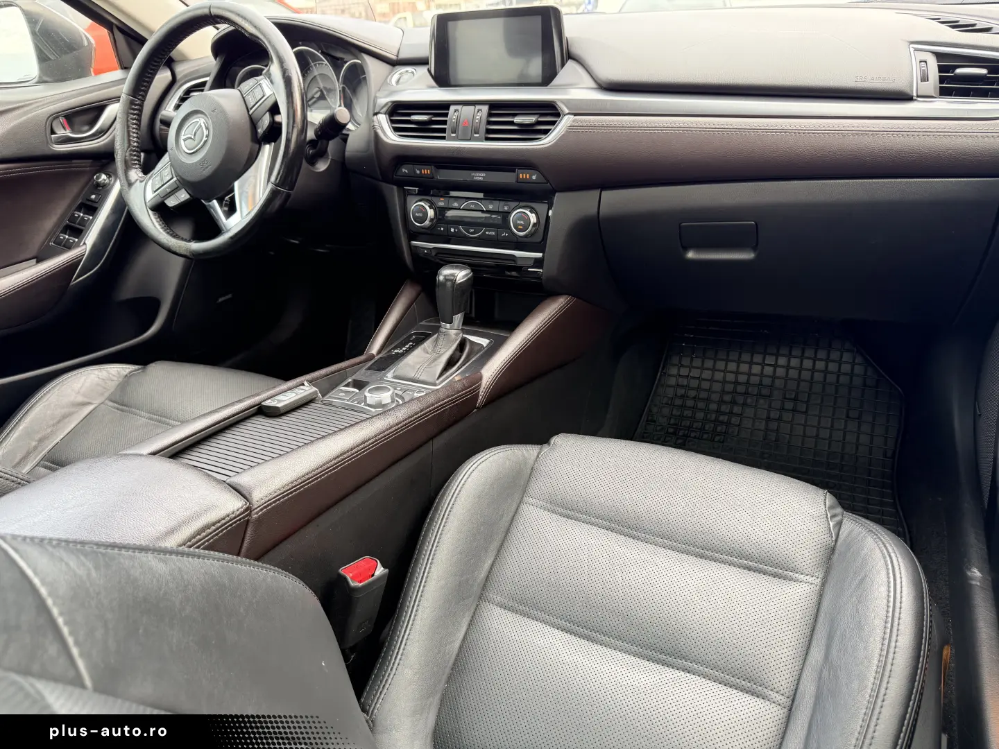 8000e avans 6000e în 3 luni