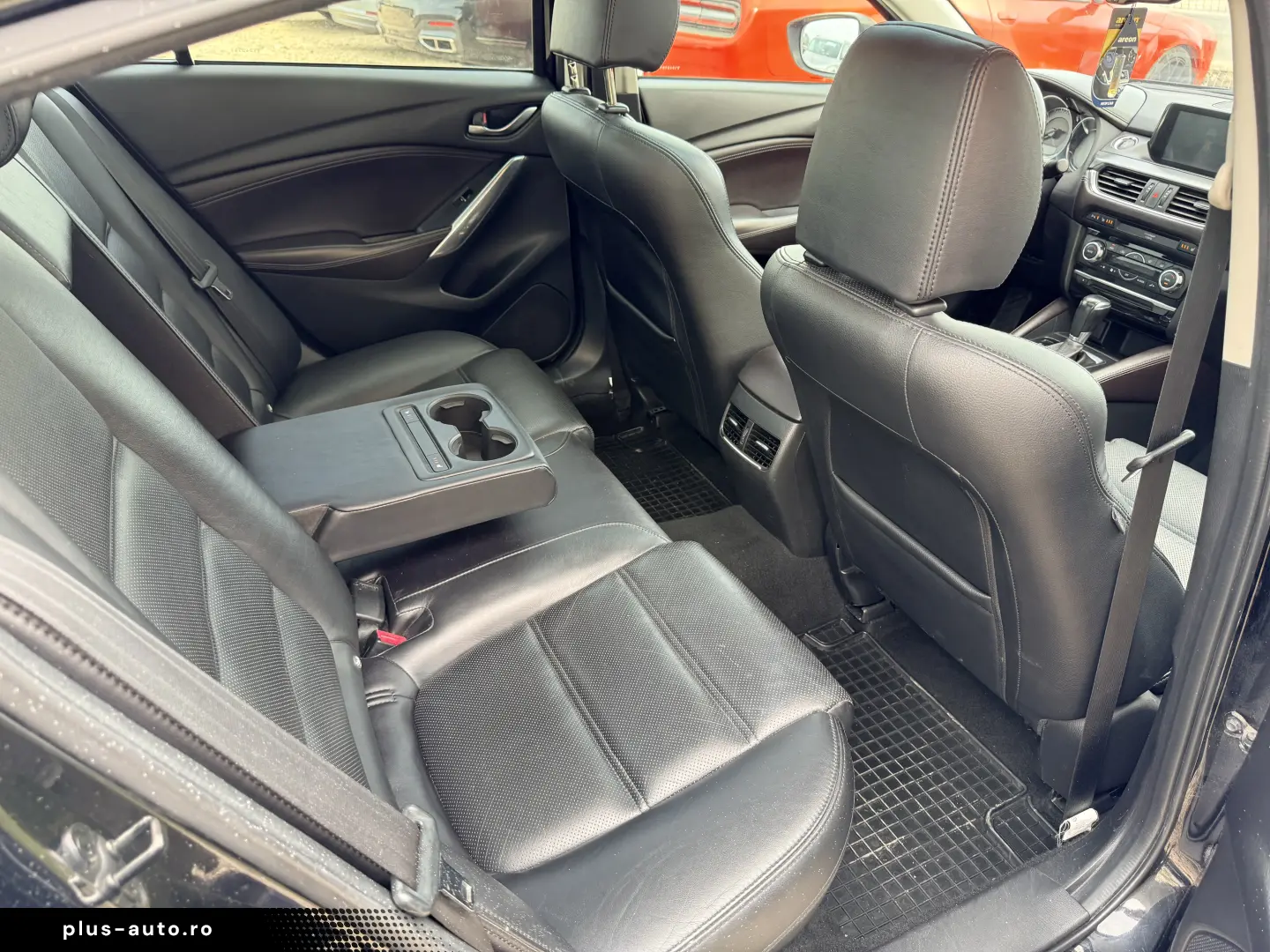 8000e avans 6000e în 3 luni