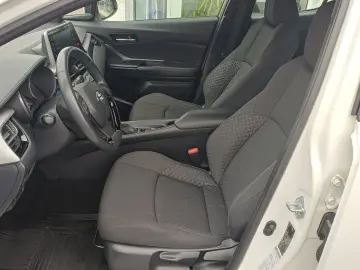 Toyota C-HR 1.8 Hybrid 122 CP 4x2 Center