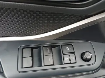 Toyota C-HR 1.8 Hybrid 122 CP 4x2 Center