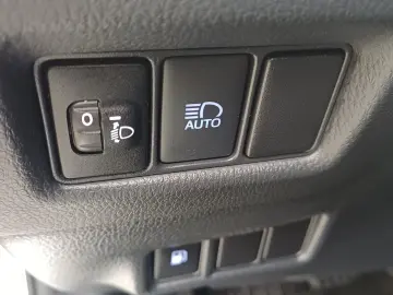 Toyota C-HR 1.8 Hybrid 122 CP 4x2 Center