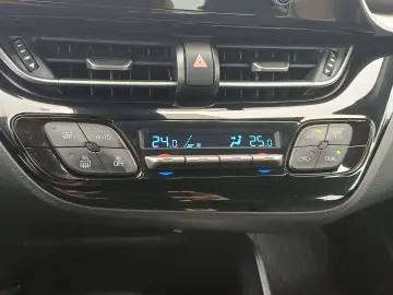 Toyota C-HR 1.8 Hybrid 122 CP 4x2 Center