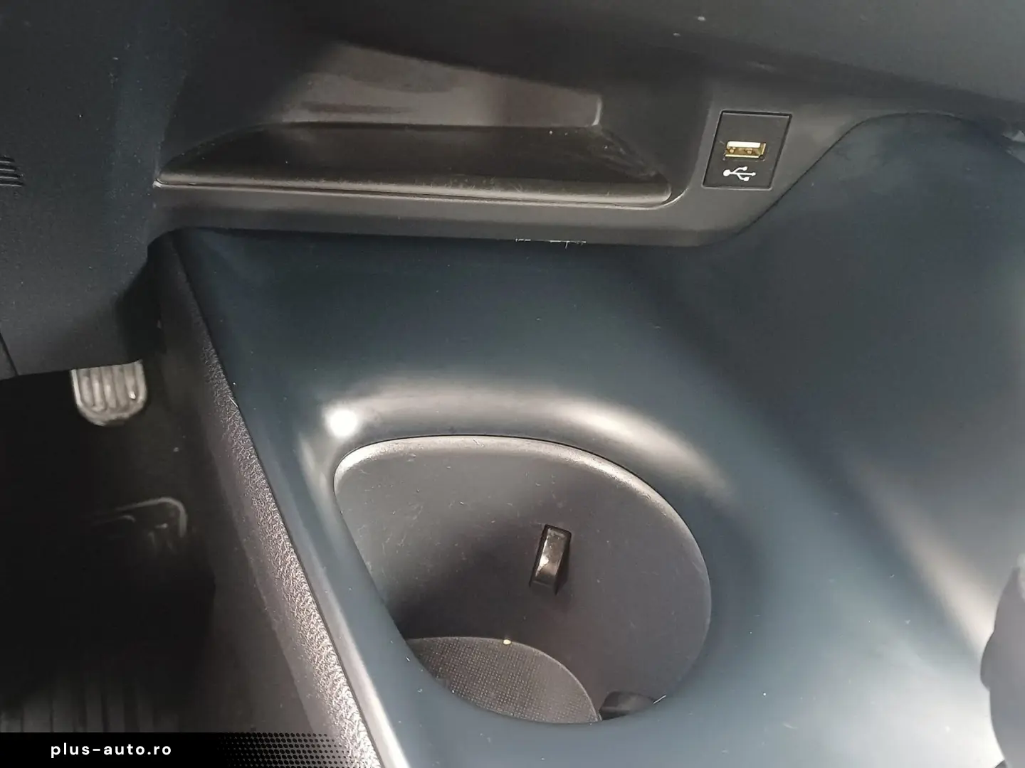 Toyota C-HR 1.8 Hybrid 122 CP 4x2 Center