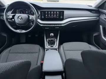 Skoda OCTAVIA Sedan 2021