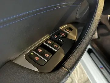 BMW X3 xDrive 20 d M Sport AHK 360 Head-Up Virtuell