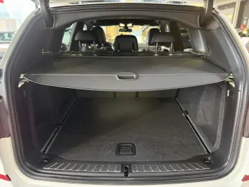 BMW X3 xDrive 20 d M Sport AHK 360 Head-Up Virtuell