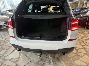 BMW X3 xDrive 20 d M Sport AHK 360 Head-Up Virtuell