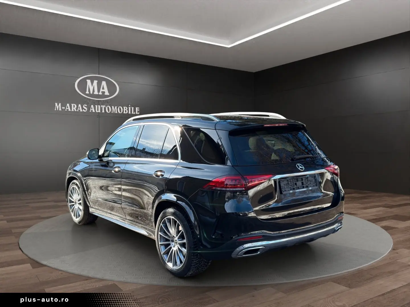 MERCEDES-BENZ GLE 400 d 4Matic 7Sitzer AMG Pano Head-Up AHK