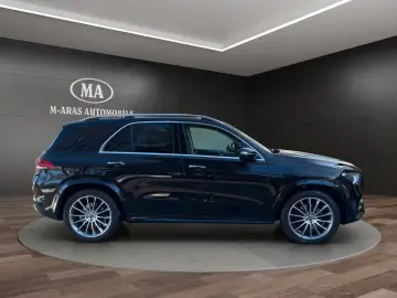 MERCEDES-BENZ GLE 400 d 4Matic 7Sitzer AMG Pano Head-Up AHK