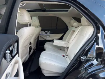 MERCEDES-BENZ GLE 400 d 4Matic 7Sitzer AMG Pano Head-Up AHK