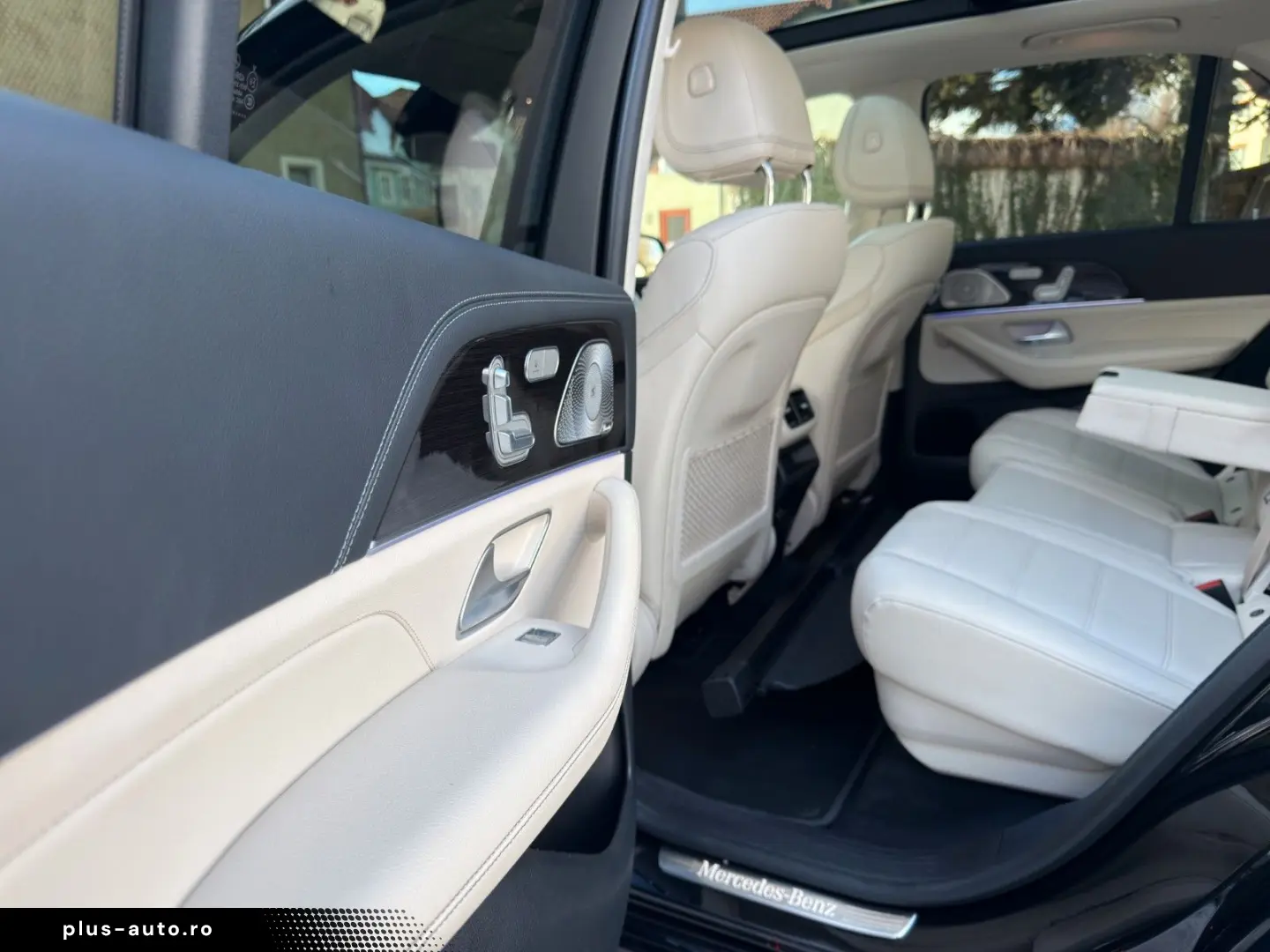 MERCEDES-BENZ GLE 400 d 4Matic 7Sitzer AMG Pano Head-Up AHK