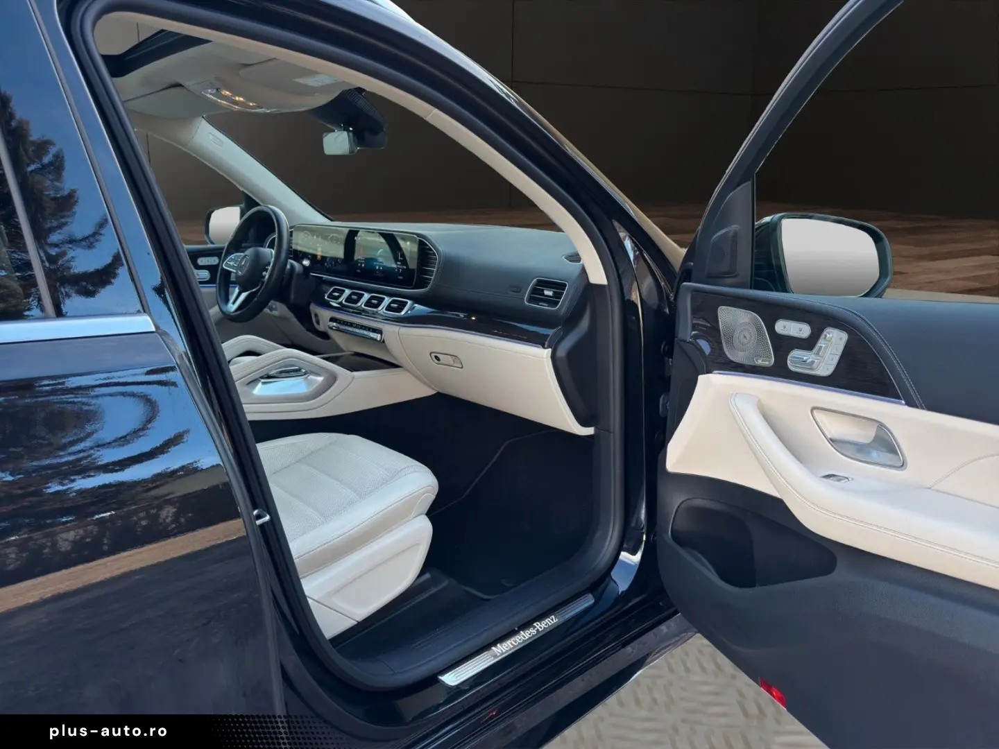 MERCEDES-BENZ GLE 400 d 4Matic 7Sitzer AMG Pano Head-Up AHK