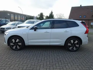 VOLVO XC60 Plus Dark T6 AWD Plug-in  360  H&K Pano