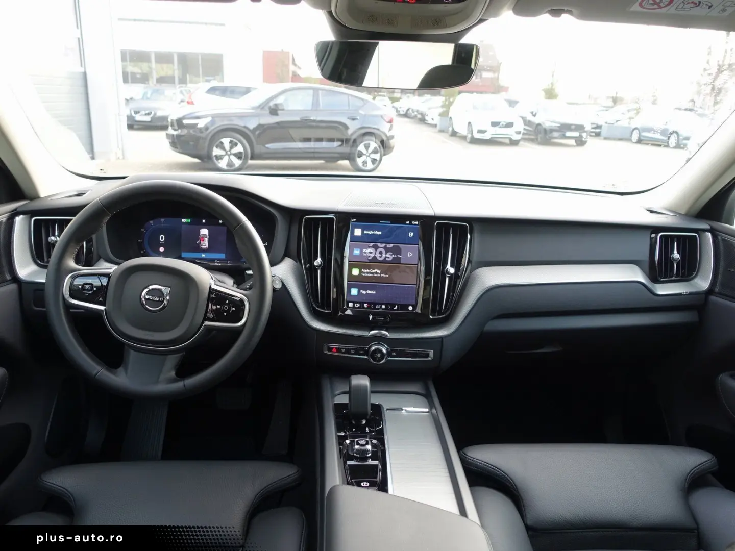 VOLVO XC60 Plus Dark T6 AWD Plug-in  360  H&K Pano