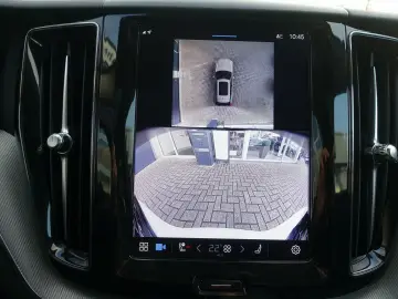 VOLVO XC60 Plus Dark T6 AWD Plug-in  360  H&K Pano