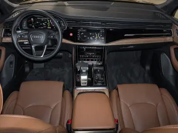 AUDI Q7 55 TFSI S line quattro S tronic (Pano AHK Luf