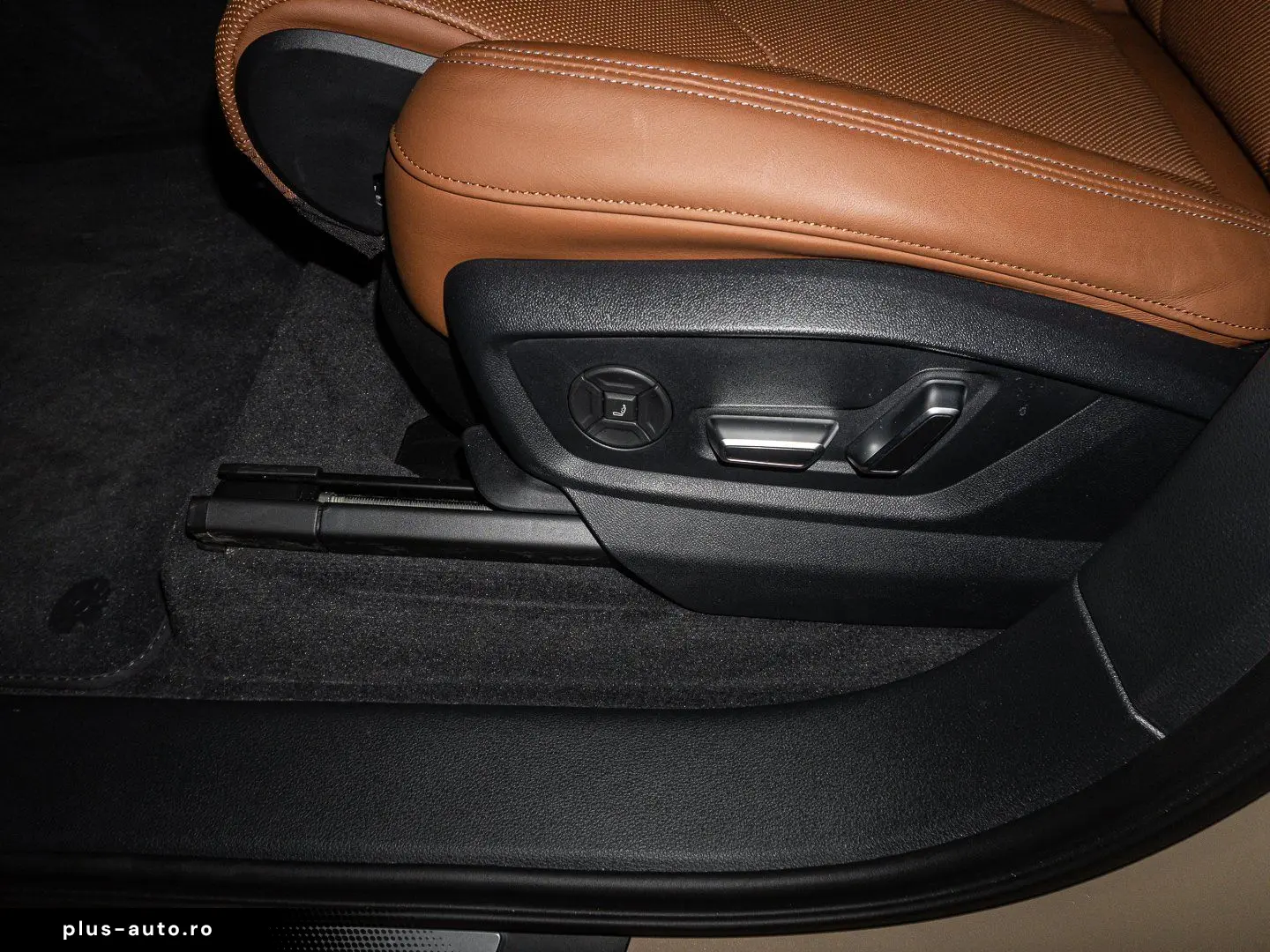 AUDI Q7 55 TFSI S line quattro S tronic (Pano AHK Luf