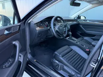 VOLKSWAGEN  PASSAT B8