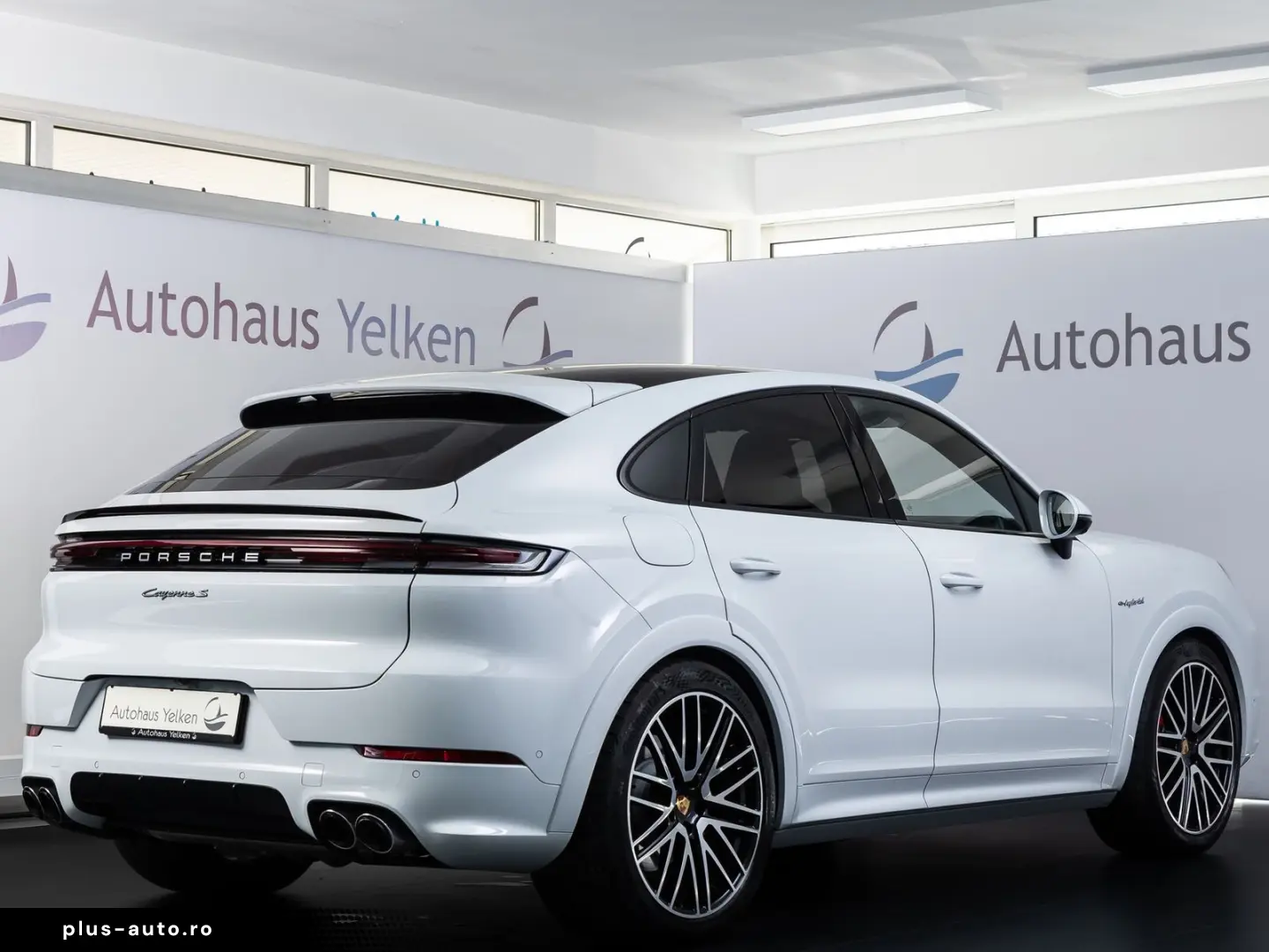 PORSCHE Cayenne Coupe S E-Hybrid SportDesign MATRIX