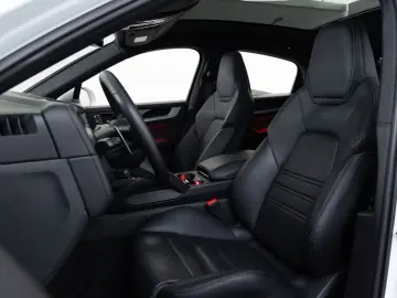 PORSCHE Cayenne Coupe S E-Hybrid SportDesign MATRIX