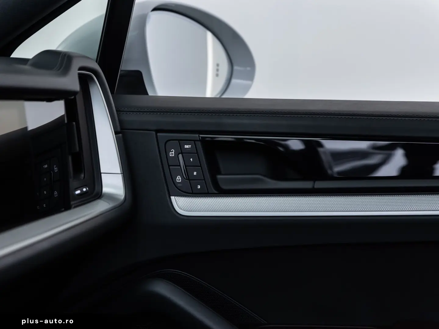 PORSCHE Cayenne Coupe S E-Hybrid SportDesign MATRIX