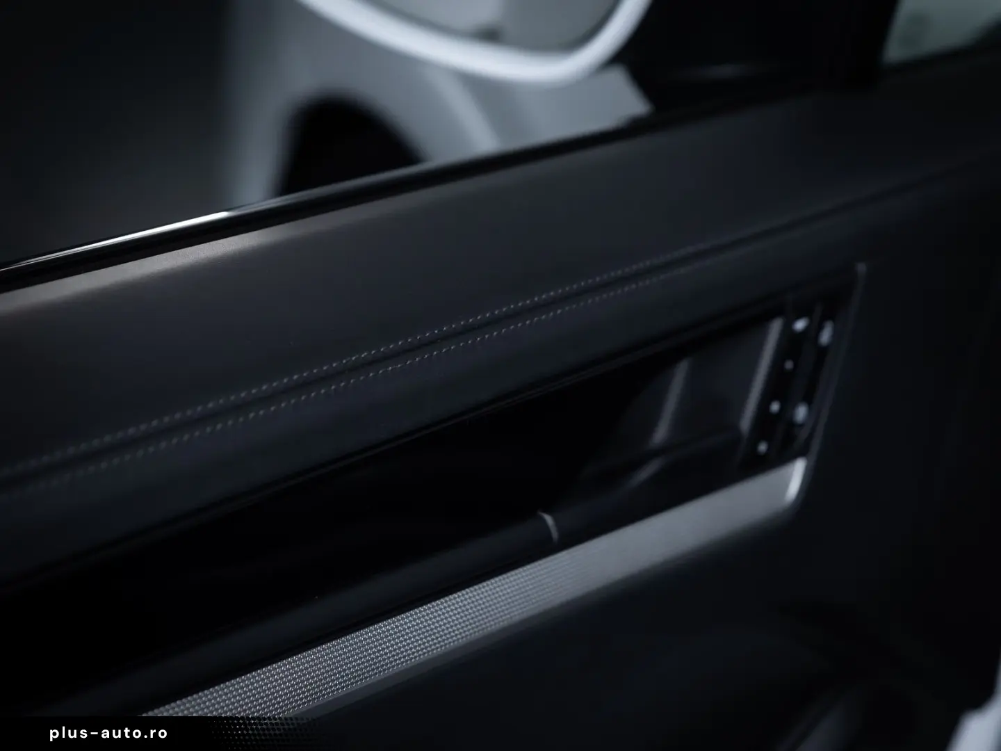 PORSCHE Cayenne Coupe S E-Hybrid SportDesign MATRIX