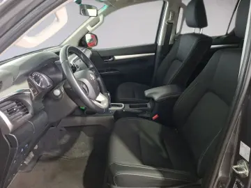 TOYOTA HiLux 4x4 Double Cab Autm. Comfort