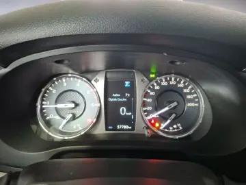 TOYOTA HiLux 4x4 Double Cab Autm. Comfort