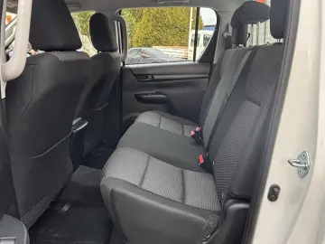 TOYOTA Hilux Double Cab 4x4