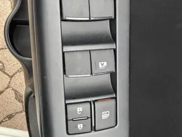 TOYOTA Hilux Double Cab 4x4