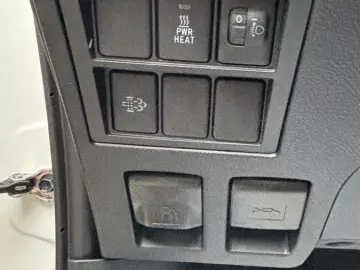 TOYOTA Hilux Double Cab 4x4