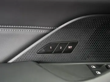 BMW M440 i xDrive ACC Kamera Virtual HUD Lane Side