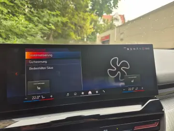 BMW 520 i M Sport Laser Pano Wide Cam Assistant H&K