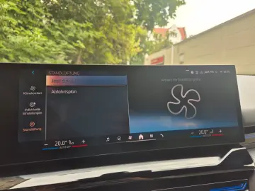 BMW 520 i M Sport Laser Pano Wide Cam Assistant H&K